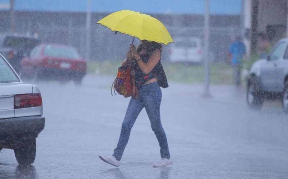 Meteorología anuncia lluvias y clima cálido para este lunes