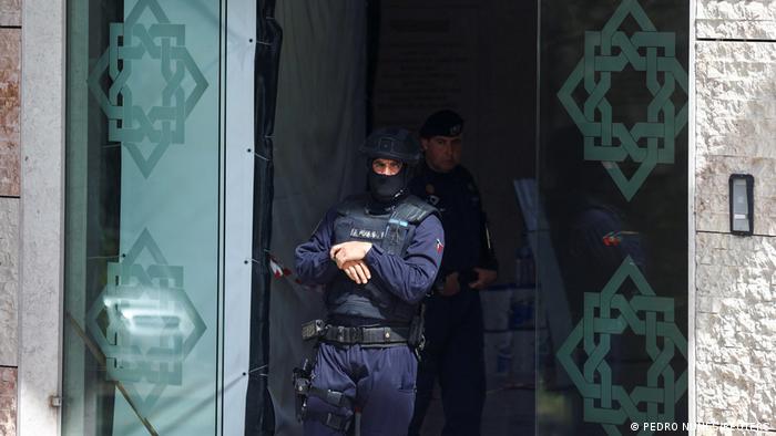 Dos muertos en ataque a centro musulmán de Lisboa