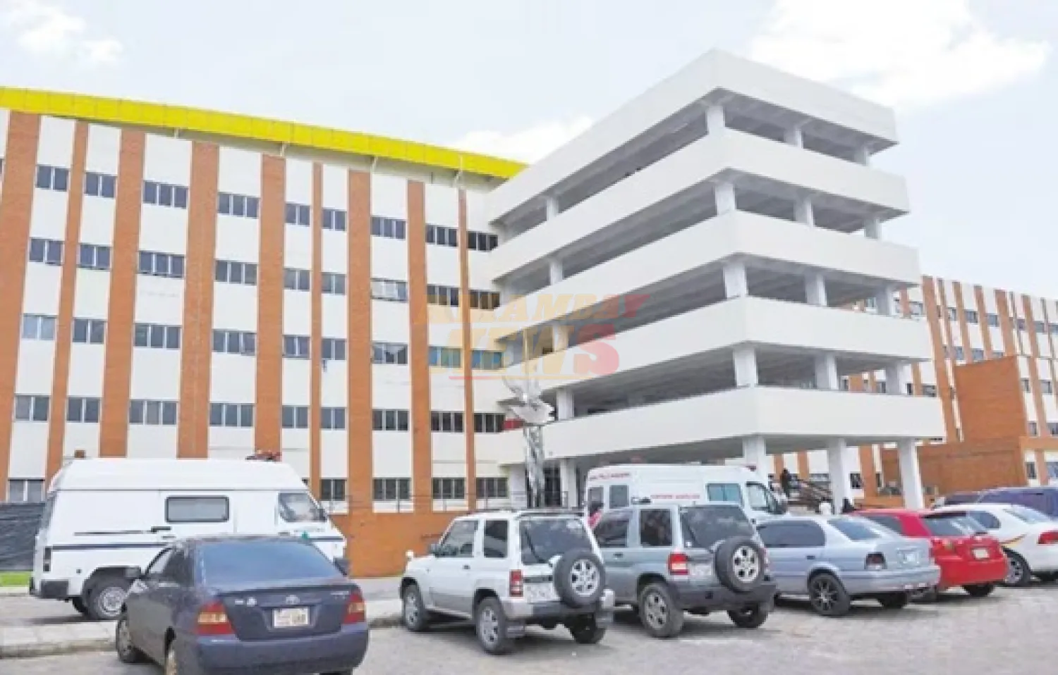 Director de Clínicas denuncia entrega de medicamento vencido a un niño en terapia intensiva