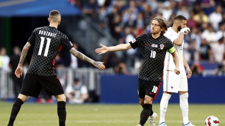 Luka Modric ejecuta a Francia