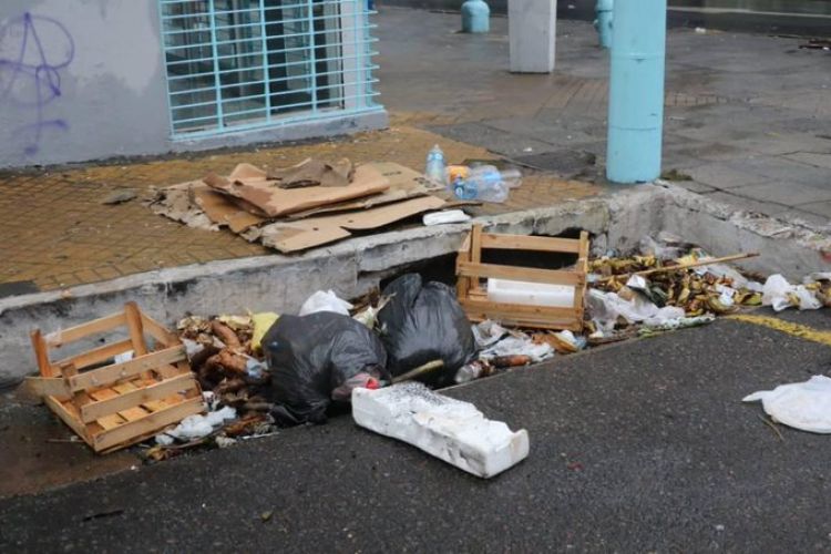 Campesinos abandonan Asunción, dejando a su paso basura y descontento ciudadano