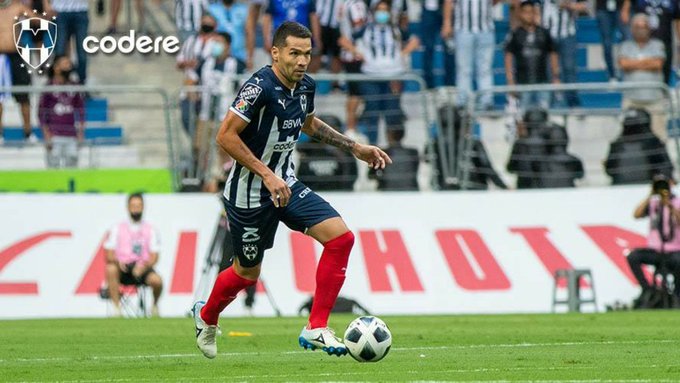 Celso Ortiz, con opciones fuera de México