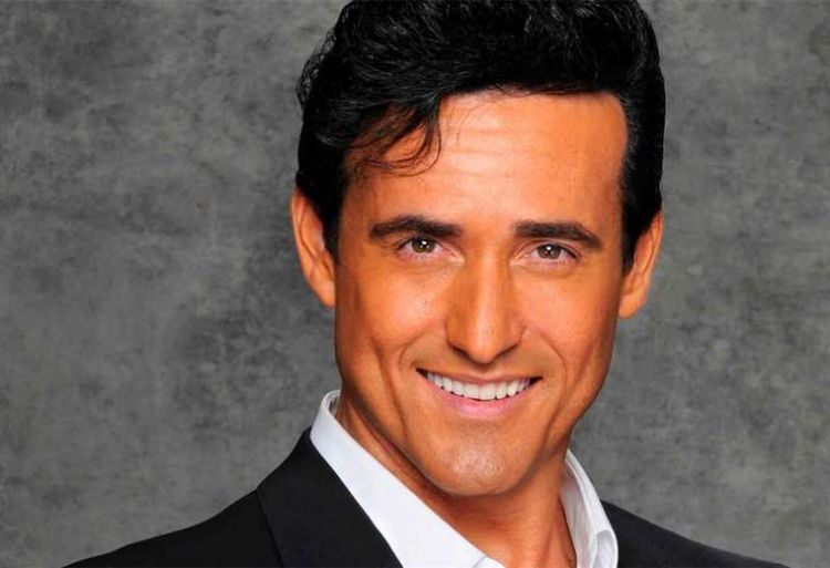 Integrante de Il Divo, el español Carlos Marín, permanece en terapia intensiva y en coma inducido
