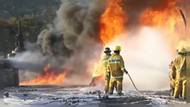 Tres heridos en la explosión en un ducto de gasolina en el este de Venezuela