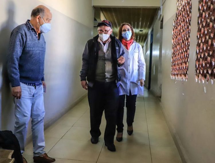 Covid-19: Salud reporta 83 muertes y 2.212 nuevos contagios