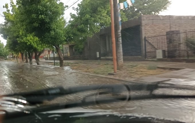 Anuncian lluvias y tormentas para varios departamentos