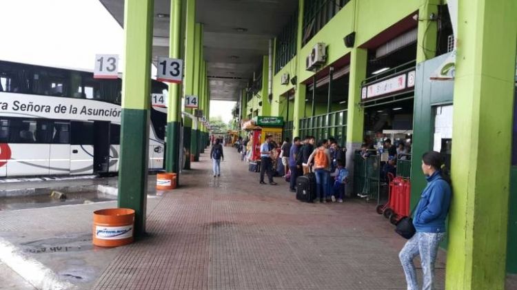 Covid-19: Pasajeros que viajen al interior deben tener certificado de trabajo