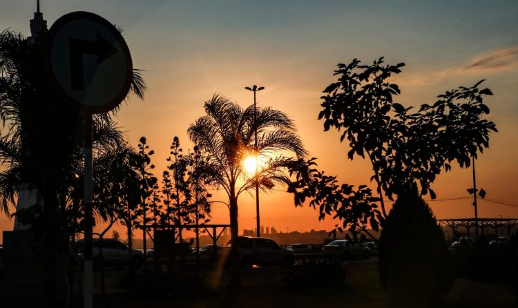 Clima frío a cálido y soleado para este lunes