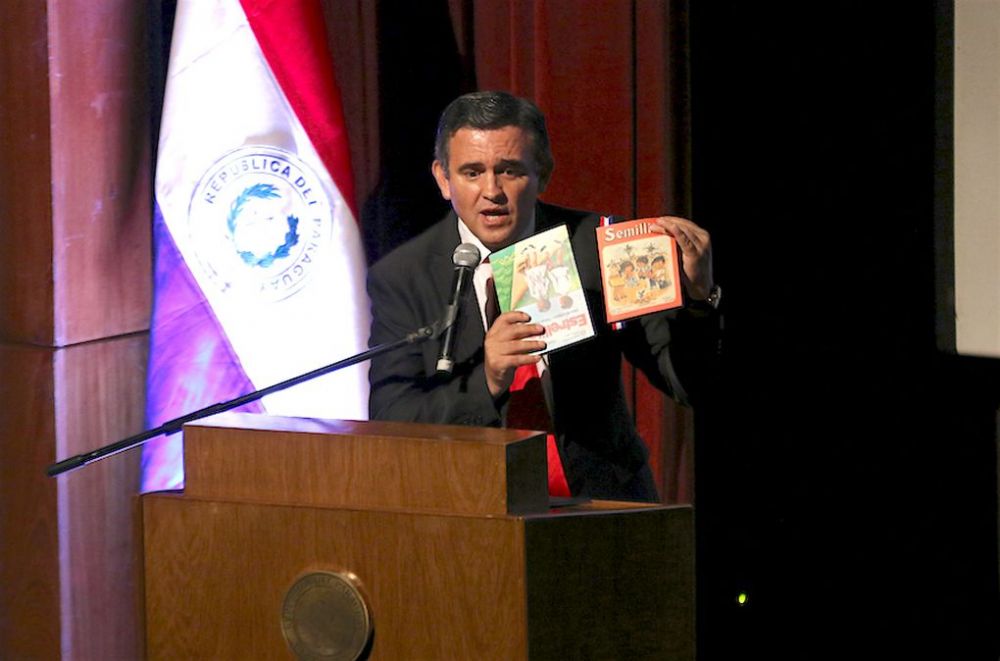 Advierten que la gestión de Petta genera retrocesos para la educación