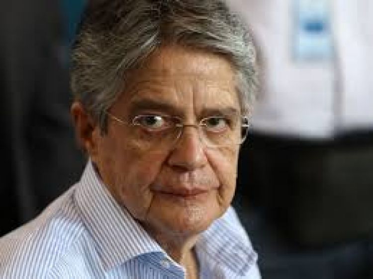 Guillermo Lasso anunció la reducción del precio de los combustibles en Ecuador