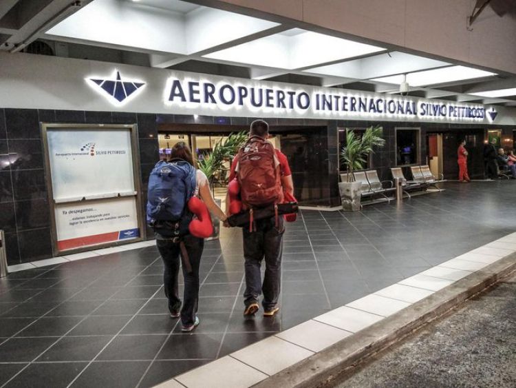 Se reabre el aeropuerto sin vuelos programados y piden cambio de protocolo