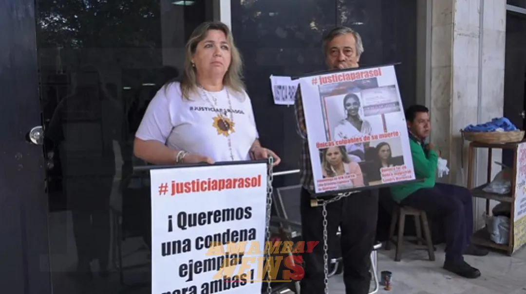Padres de Sol Chávez se encadenan en reclamo de justicia