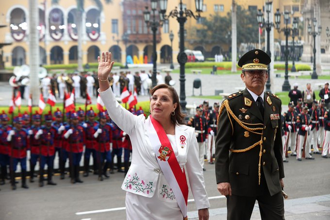 Se espera que la presidente de Perú presente relojes Rolex en su testimonio