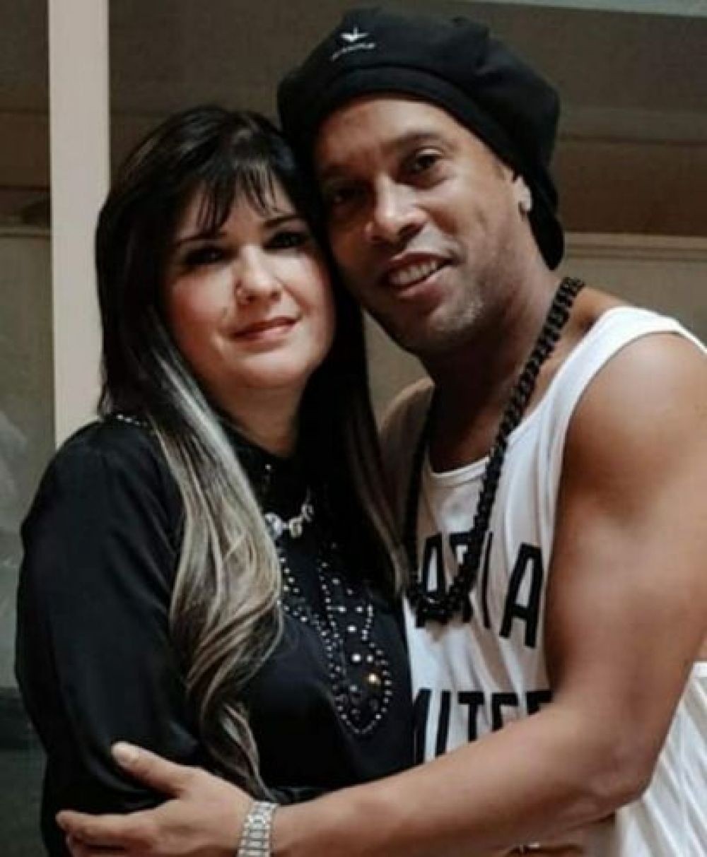 Corte confirma que no hay pedido para la naturalización de Ronaldinho
