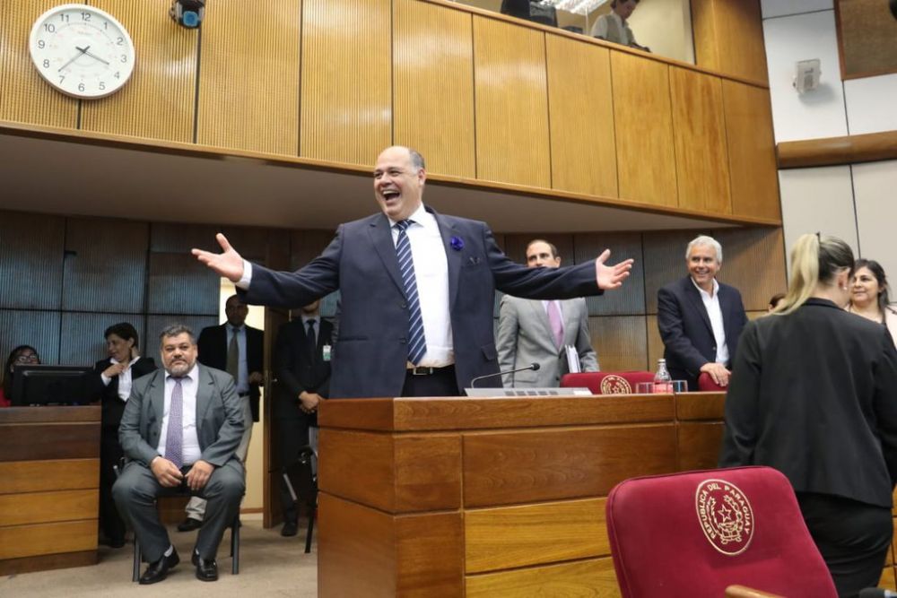 PGN: No aumentar salario a ningún funcionario público
