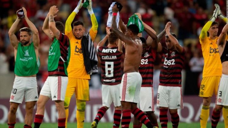 Conmebol: no se podrá besar el balón ni intercambiar camisetas