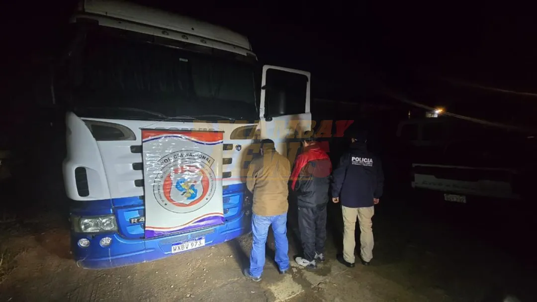 Retienen presunto contrabando y detienen a dos personas