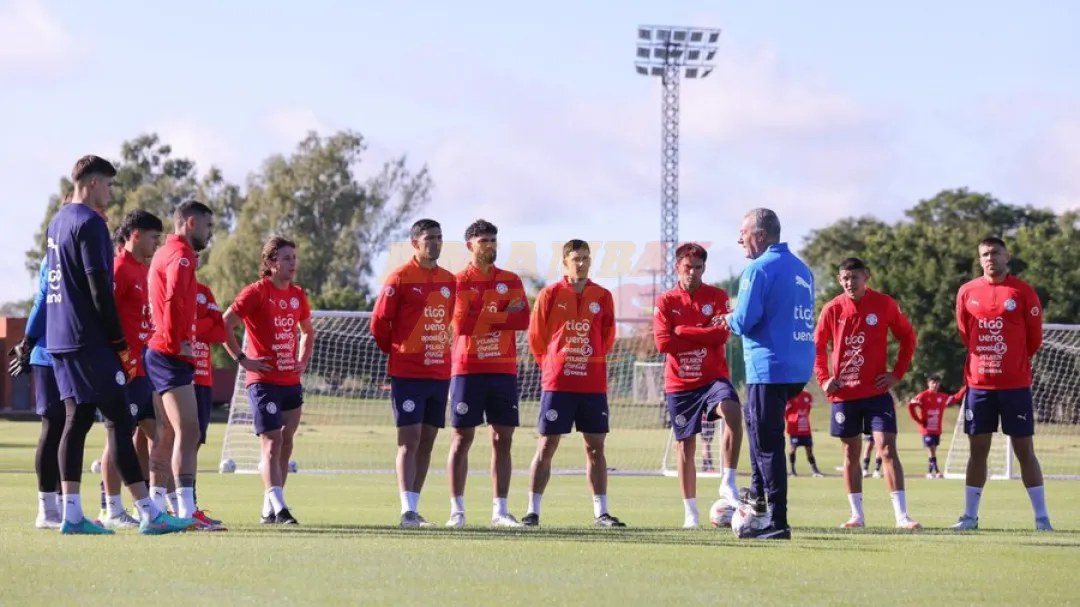 La Albirroja trabaja pensando en Uruguay