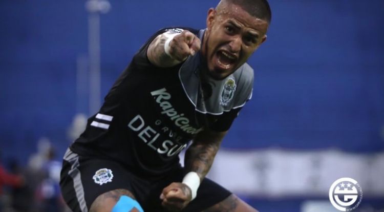 Ameliano sorprende con la contratación de Víctor Ayala