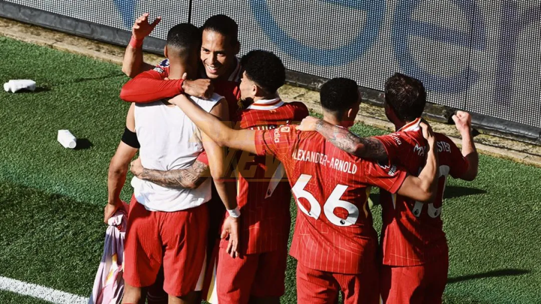 Liverpool golea y se proclama campeón de la Premier League