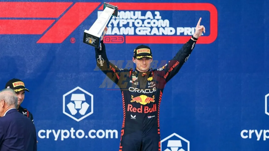 El traje con el que Max Verstappen ganó el GP de Miami en 2023 será subastado para una causa benéfica