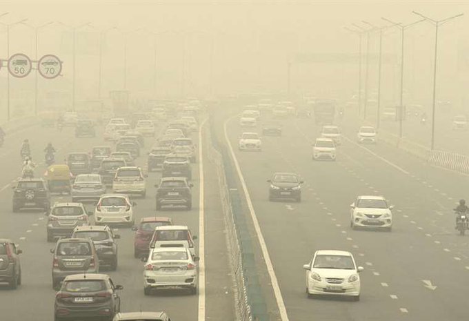 Nueva Delhi, asfixiada por la contaminación, mantendrá sus escuelas cerradas