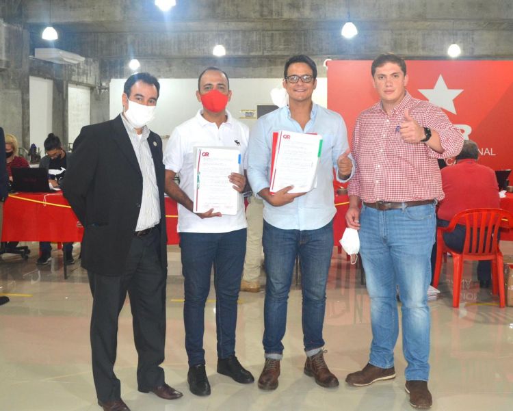 Seccionaleros exigirán hoy la expulsión de la senadora Gusinky