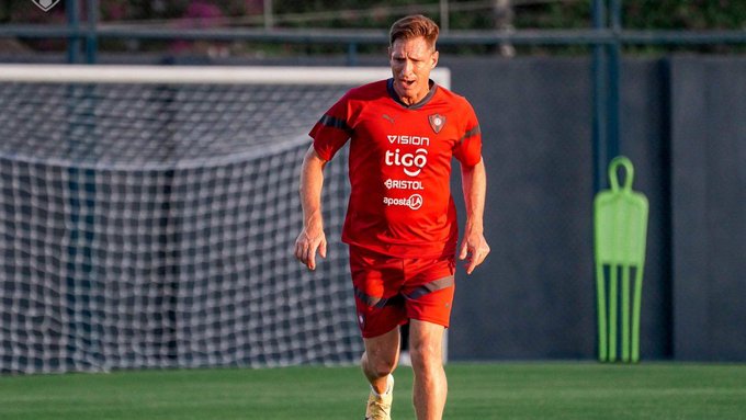 Cerro Porteño: Golpeado, mira la Copa