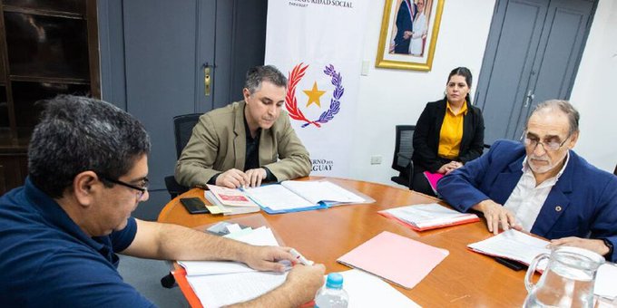 Conasam se reúne para analizar suba del salario mínimo