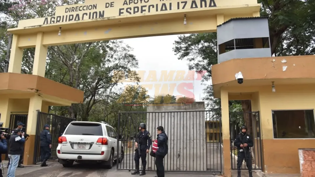Caen tres policías por supuesta extorsión a un militar ebrio en Mariano Roque Alonso