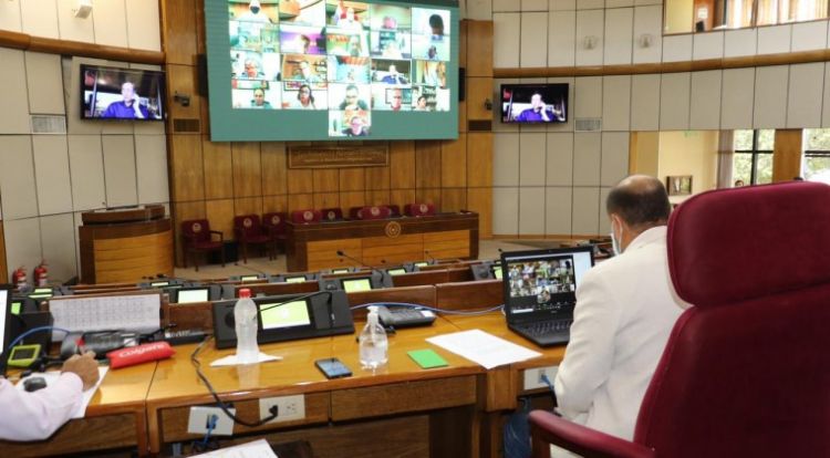 Senado respalda la compra de 2 millones de vacunas de AstraZeneca