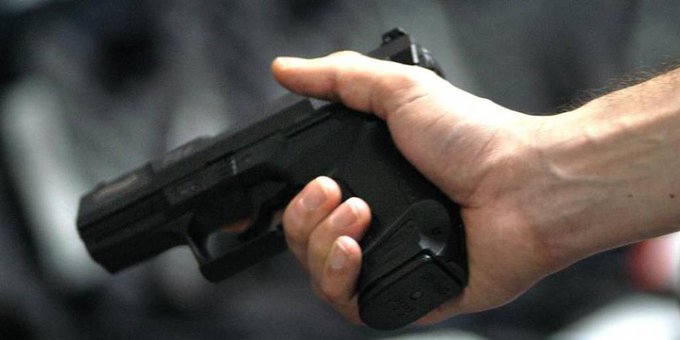 Pelea entre hombres en cancha de vóley terminó con un muerto y un herido