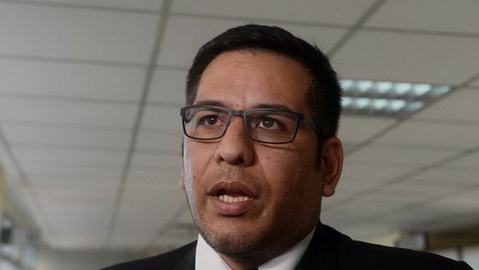 Diputados opositores impulsarán juicio político a defensor del Pueblo