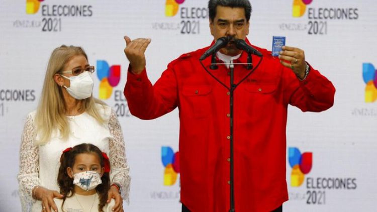 El chavismo consolida su poder tras ganar en la mayoría de las regiones de Venezuela