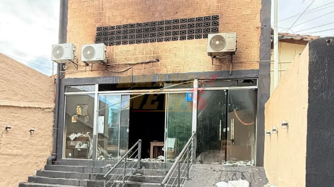 Explosión de una garrafa provoca incendio que destruyó una lomitería en Asunción