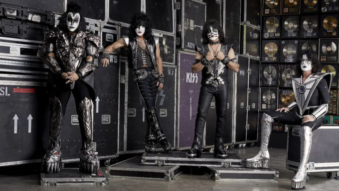 KISS cierra su gira "The End of the Road" y sube al escenario avatares digitales en su concierto final