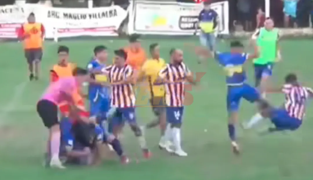Batalla campal entre jugadores en un partido de la Liga Luqueña