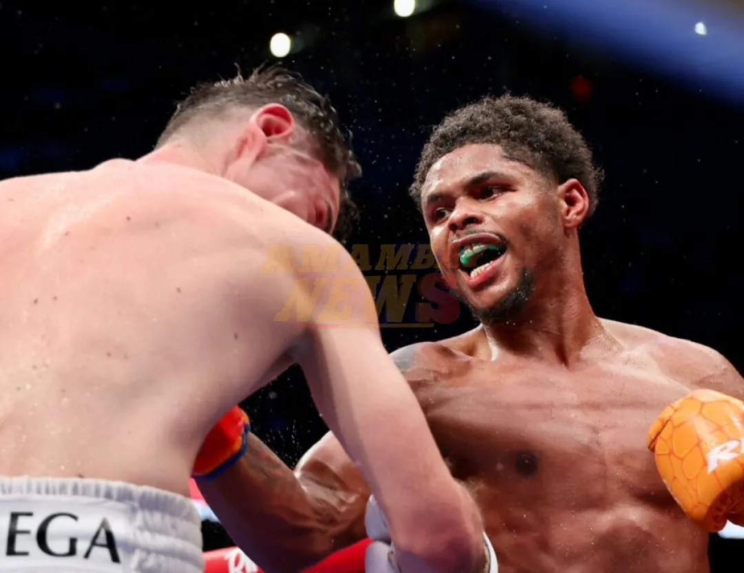 Stevenson bate a mexicano Zepeda y retiene título CMB de peso ligero