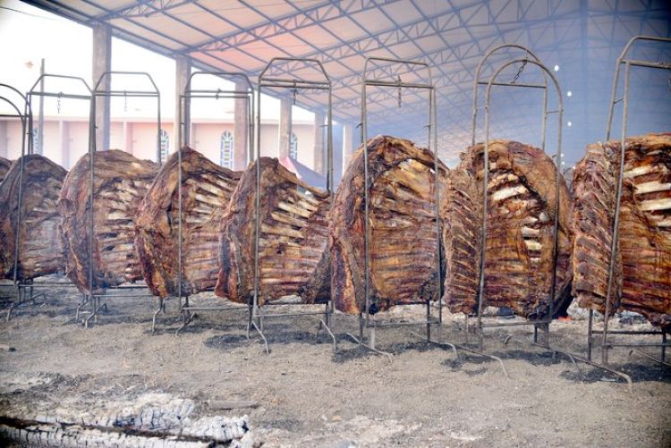 Todo listo para la fiesta de la costilla en Naranjal