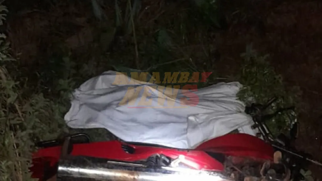 Un muerto y dos lesionadas en choque de motocicletas en San Pedro