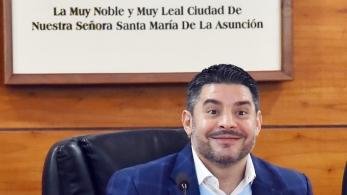 Nenecho prepara otra deuda sin aclarar millonario faltante
