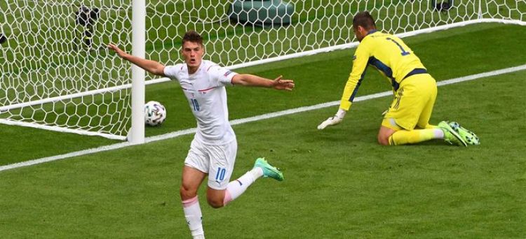 República Checa arrodilló a Escocia en el complemento del grupo D de la Eurocopa