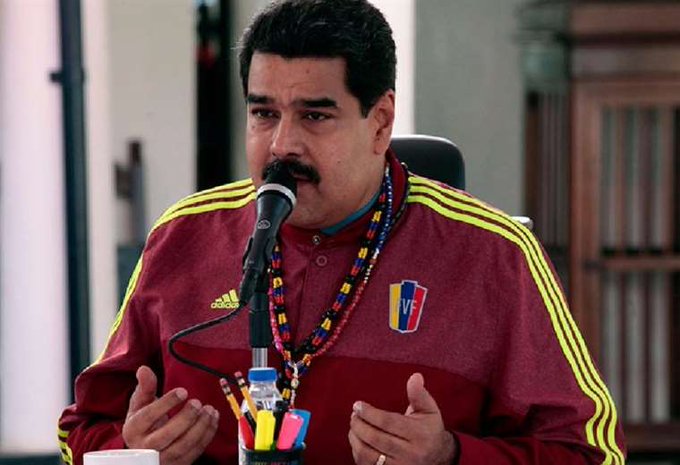 "Dejen los nervios", dice Maduro ante "circo" internacional por elecciones