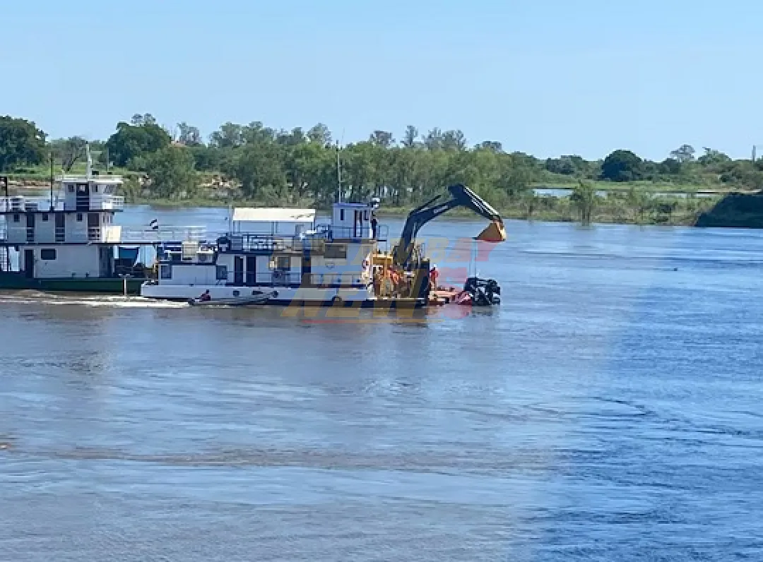 Como un acordeón: así quedó la cabina del camión rescatado en el Puente Nanawa