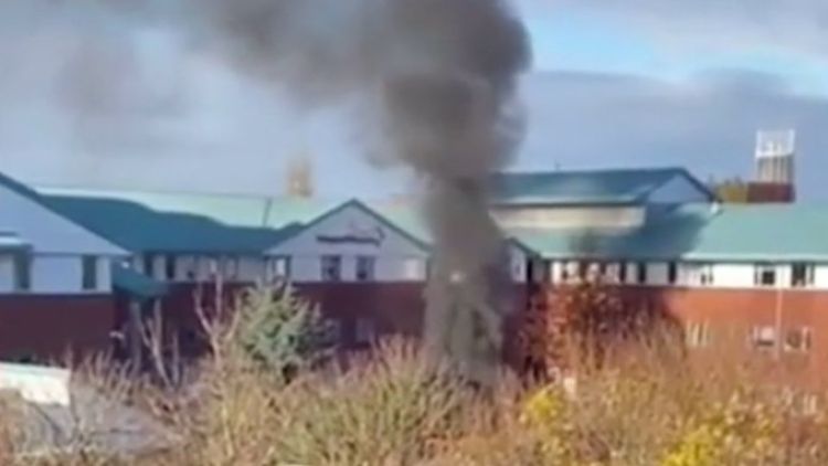 Un muerto y tres detenidos por la explosión de un coche bomba en Liverpool