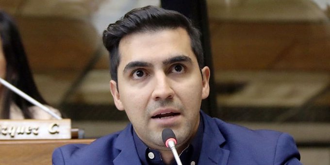 Diputado renuncia al cargo de secretario de la Comisión de Lucha contra Narcotráfico