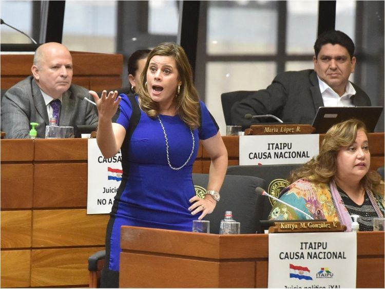 No se trata de cambios de piezas, sino atacar el sistema de corrupción, afirma diputada