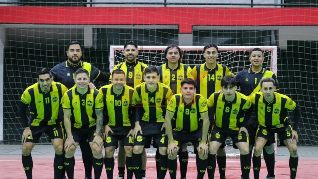 Atenas sigue su paso perfecto