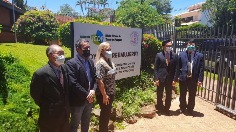 Inauguran oficina de “REEMUJERPY”
