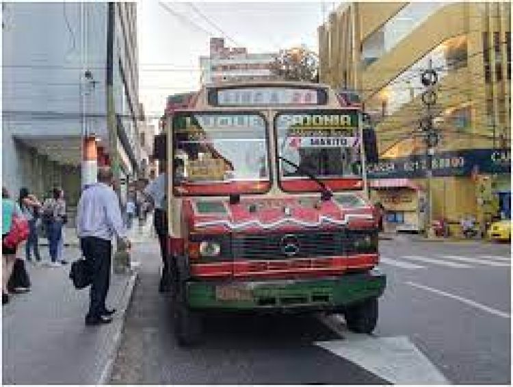 Transportistas conformes con propuesta de analizar en setiembre coeficientes del costo del pasaje